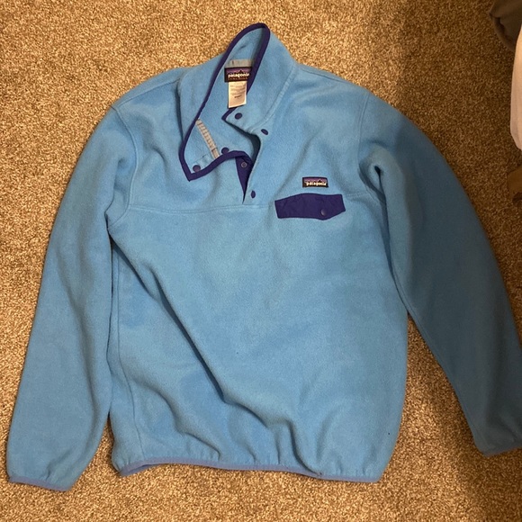 Patagonia | Women's Lightweight Synchilla® Snap-T® Fleece Pullover - Picture 1 of 3